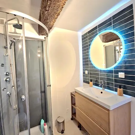 Daire Bachelor Duplex - Hypercentre - Metro - Wifi